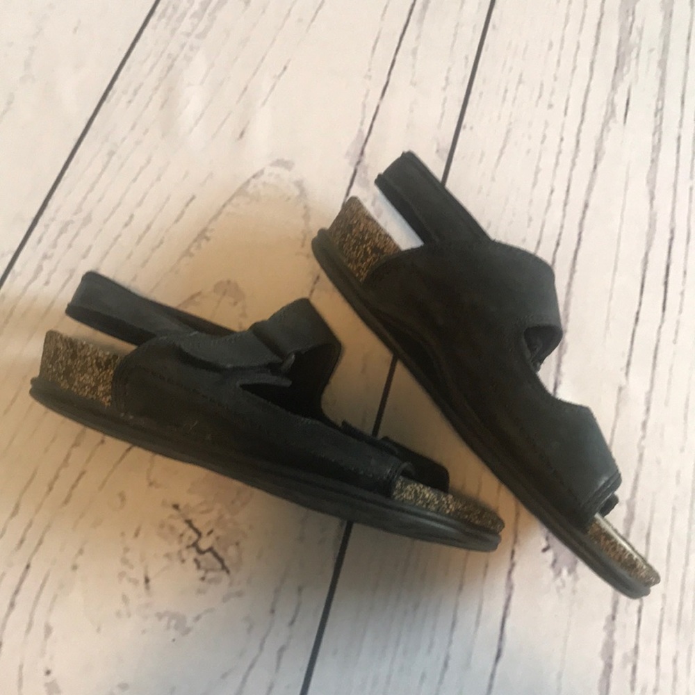 Black Women's Sandals